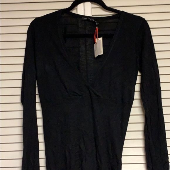 The Limited Sweaters - The limited top -  size medium - black NWT
